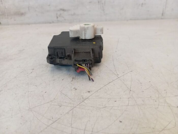 Motor Apertura Trampillas Climatizador Ford Ka+ 2016