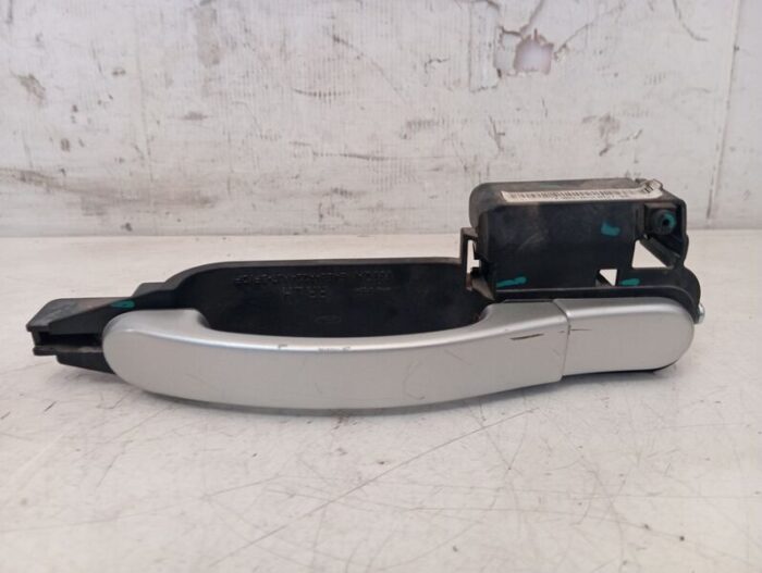 Maneta Exterior Delantera Derecha Ford Ka+ 2016