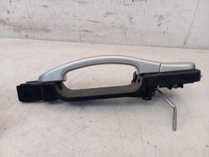 Maneta Exterior Delantera Derecha Ford Ka+ 2016