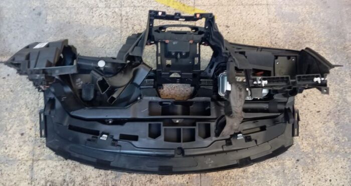 Salpicadero completo con airbag pasajero Ford KA+ 2016