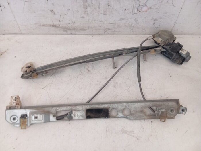 Elevalunas delantero izquierdo Renault Megane II 2005