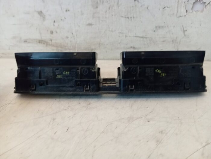 Difusor aire central Volkswagen Caddy III 2020