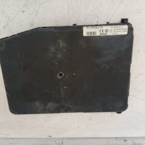 Caja relé fusibles Renault Megane II 2005 gasolina