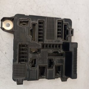 Caja Relés Fusibles Renault Megane II 2005