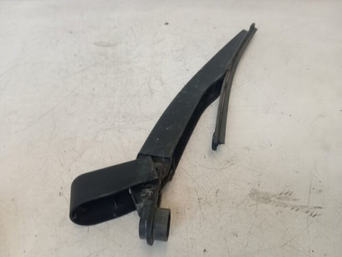 Brazo Limpiaparabrisas Trasero Ford KA+ 2016