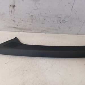 Moldura pilar delantero izquierdo parabrisas Seat Ibiza V FR (KJ1, KJG) 2024
