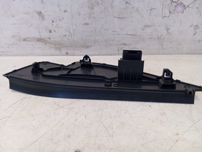 Tapa lateral derecho salpicadero interruptor airbag Seat Ibiza V FR (KJ1, KJG) 2024