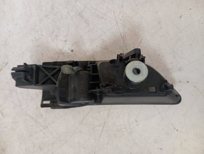 Maneta interior delantera derecha Opel Astra H GTC 2006