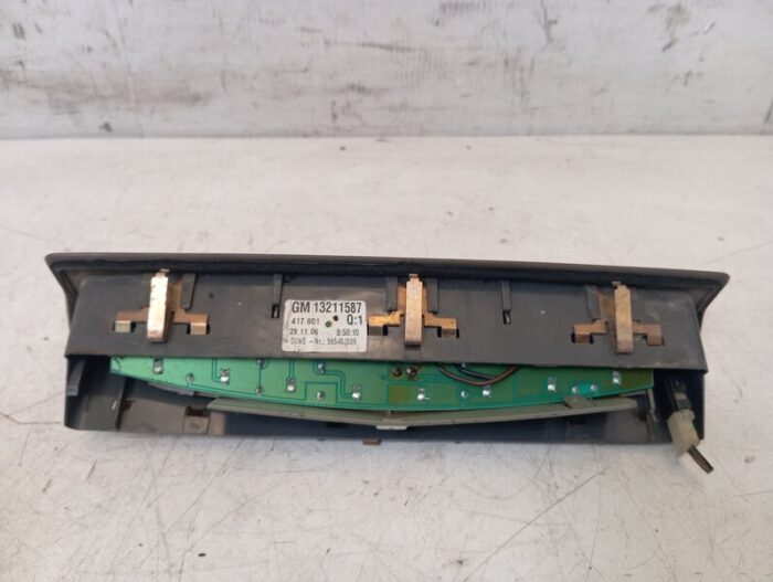 Luz Central De Freno Opel Zafira B 2007
