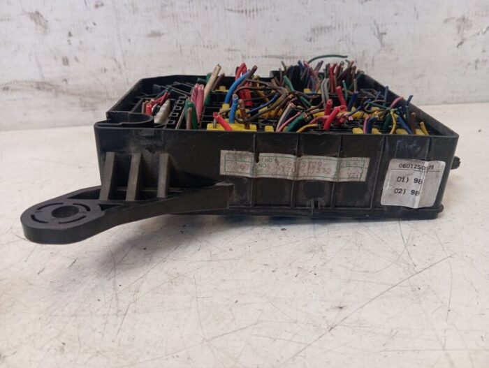 Caja de fusibles Hyundai Matrix 1.5 CRDI 2003