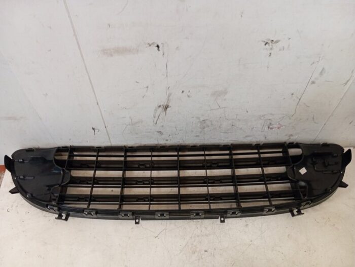 Rejilla frontal Peugeot 407 reestyiling 2009