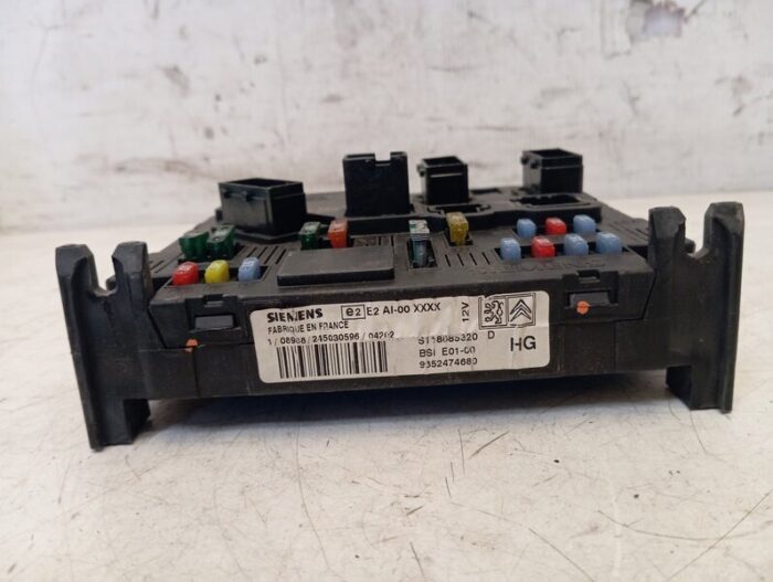 Caja Reles Fusibles Citroen Xsara Picasso 2004 diésel