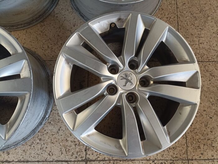 Juego 4 Llantas Peugeot 308 II 2015