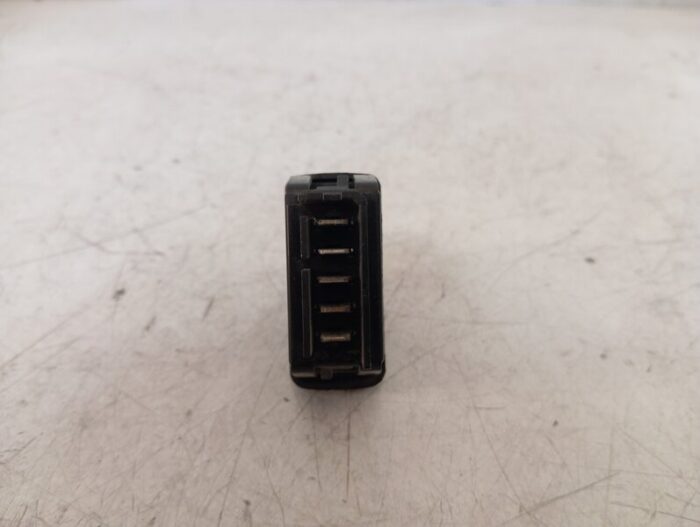 Botón elevalunas Renault Kangoo 2003
