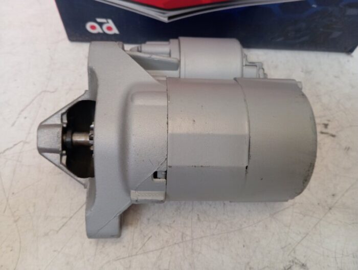 Motor de arranque reconstruido varios modelos Renault Nissan Dacia