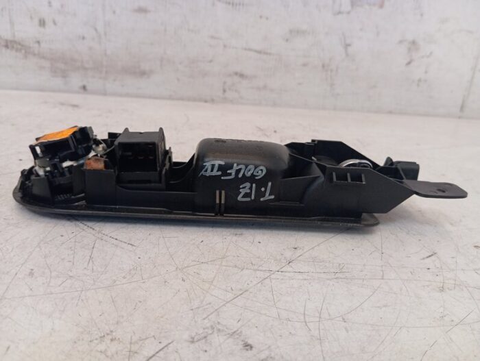 Maneta Interior Trasera Izquierda Volkswagen Golf IV 2006
