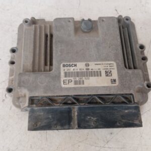 Centralita Motor UCE Opel Zafira B 2007 diésel