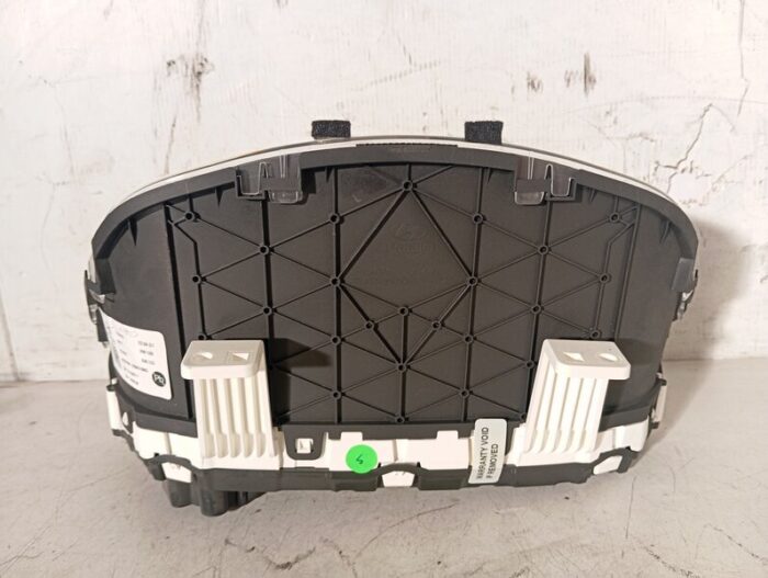 Cuadro de instrumentos Hyundai i20 III (BC3, BI3) 2021 hibrido 48v