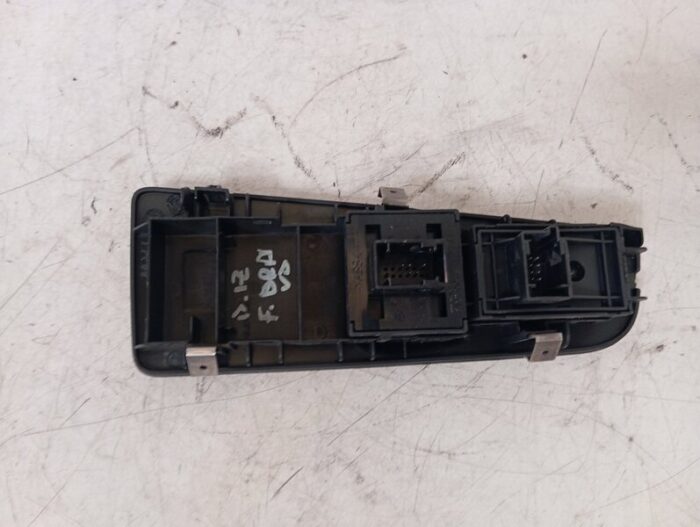 Mando Elevalunas Delantero Izquierdo Fiat bravo II 2006