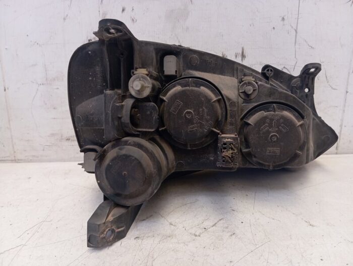 Faro Izquierdo Opel Combo 2009