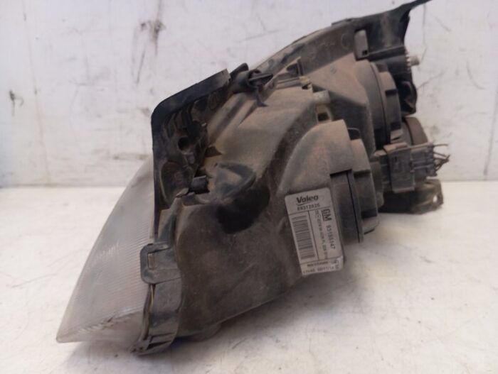 Faro derecho Opel Combo 2009