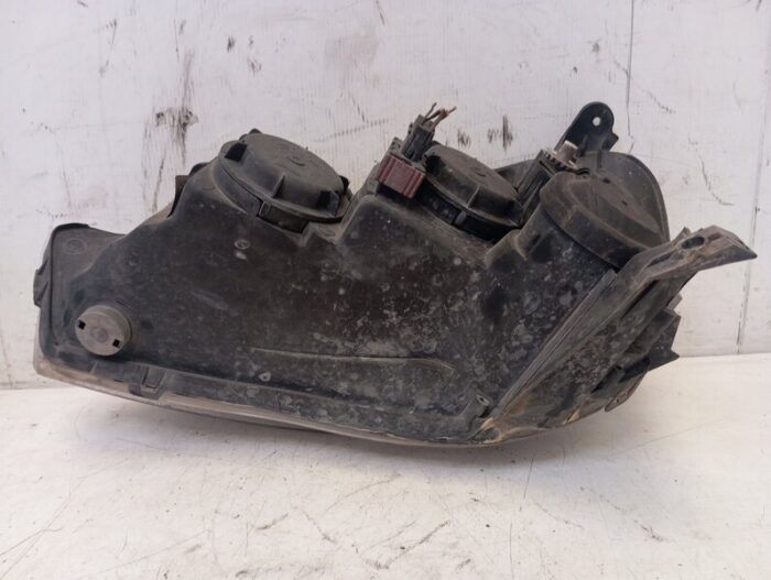Faro derecho Opel Combo 2009