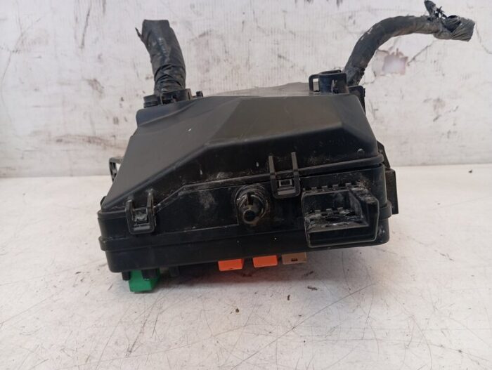Caja Reles / Fusibles Hyundai i20 III (BC3, BI3) 2021 hibrido 48v