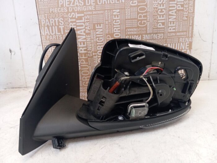 Retrovisor Izquierdo eléctrico Renault Kadjar sin carcasa