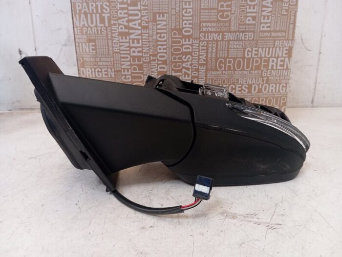 Retrovisor Izquierdo eléctrico Renault Kadjar sin carcasa