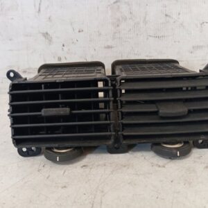 Rejilla Aireadora central Kia Sportage 2007