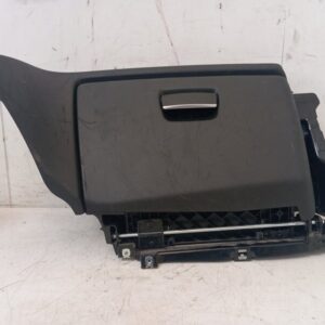 Guantera BMW Serie 1 (E81/E87) 2011