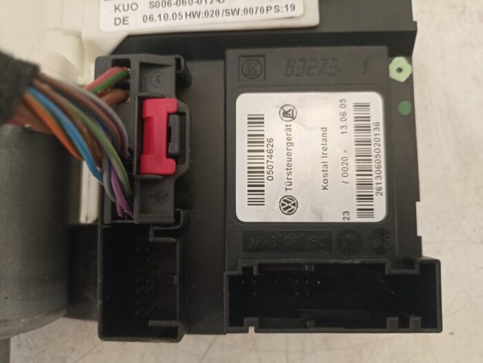 Motor elevalunas delantero derecho Audi A3 (8P) 2005