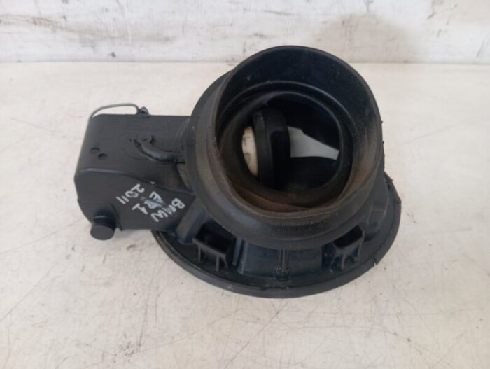Tapa Exterior Combustible BMW Serie 1 (E81/E87) 2011 diésel