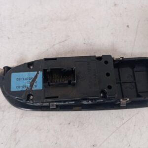 Mando Elevalunas Delantero Izquierdo BMW Serie 1 (E81/E87) 2011