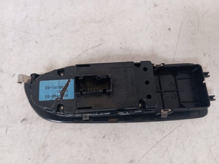 Mando Elevalunas Delantero Izquierdo BMW Serie 1 (E81/E87) 2011