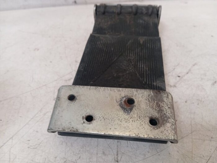 Bisagra de goma puerta trasera izquierda Nissan Patrol III 260 1994