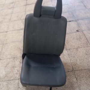 Asiento delantero derecho Nissan Patrol III 260 1994