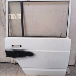 Puerta trasera derecha Nissan Patrol III 260 1994