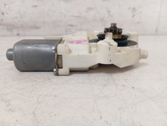 Motor elevalunas delantero izquierdo Ford Focus II 2005