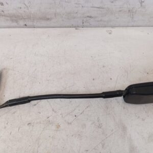 Anclaje de cinturón delantero derecho Nissan Patrol III 260 1994