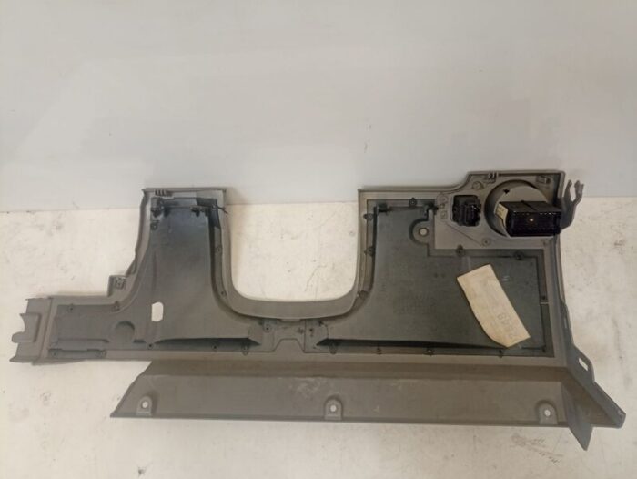 Moldura bajo volante con mando luces Volkswagen New Beetle 2001