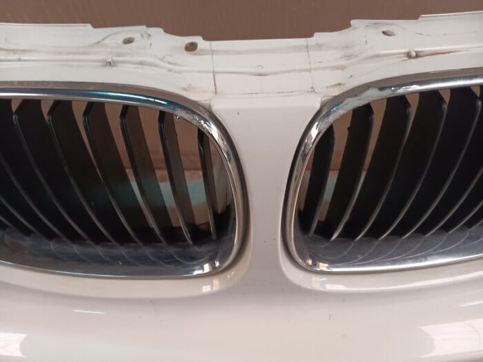 Paragolpes delantero BMW Serie 1 (E81/E87) 2011 versión M original