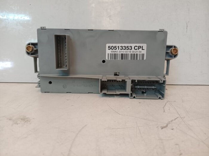 Caja relés / fusibles Alfa Romeo 159 2010 diésel