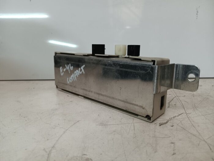 Amplificador de antena BMW Serie 3 E90 320 2004