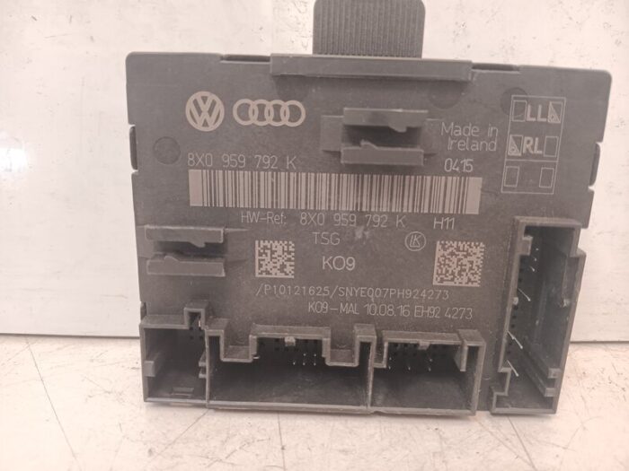 Centralita confort Audi A1 (8X) 2017
