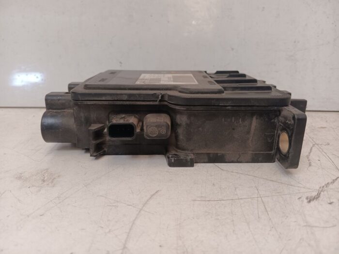 Módulo de distribución eléctrica de batería Renault Laguna III 2008