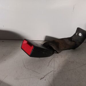 Enganche cinturón trasero izquierdo BMW Serie 1 (E81/E87) 2011