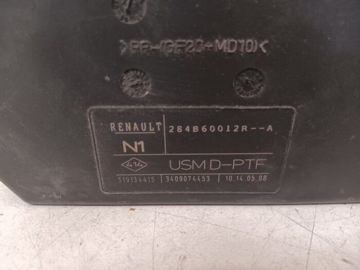 BSM Caja relés fusibles Renault Laguna III 2008 diésel