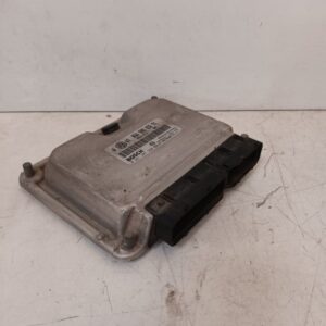 Centralita motor UCE Volkswagen Golf IV 2003 2.0 Gasolina