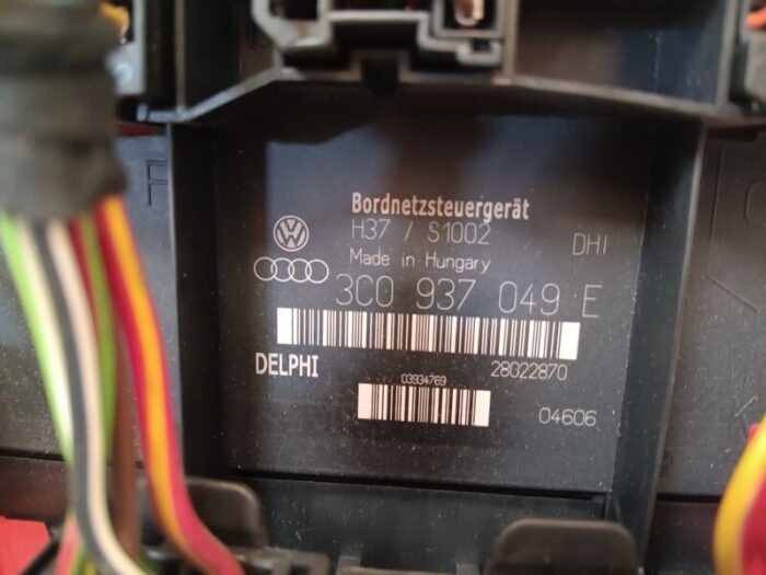 Caja relés fusibles Volkswagen Passat B6 2007 diésel